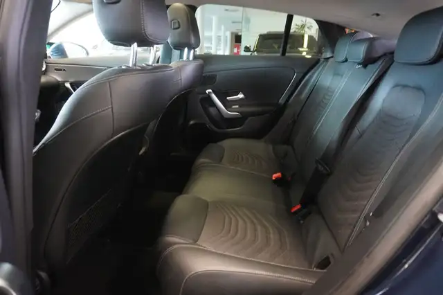 Mercedes-Benz Cla view 10