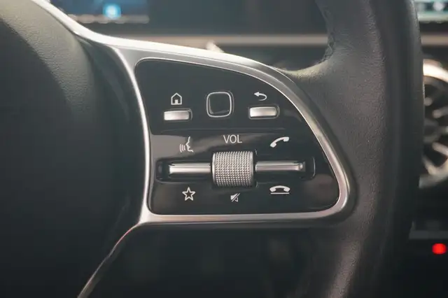Mercedes-Benz Cla view 14