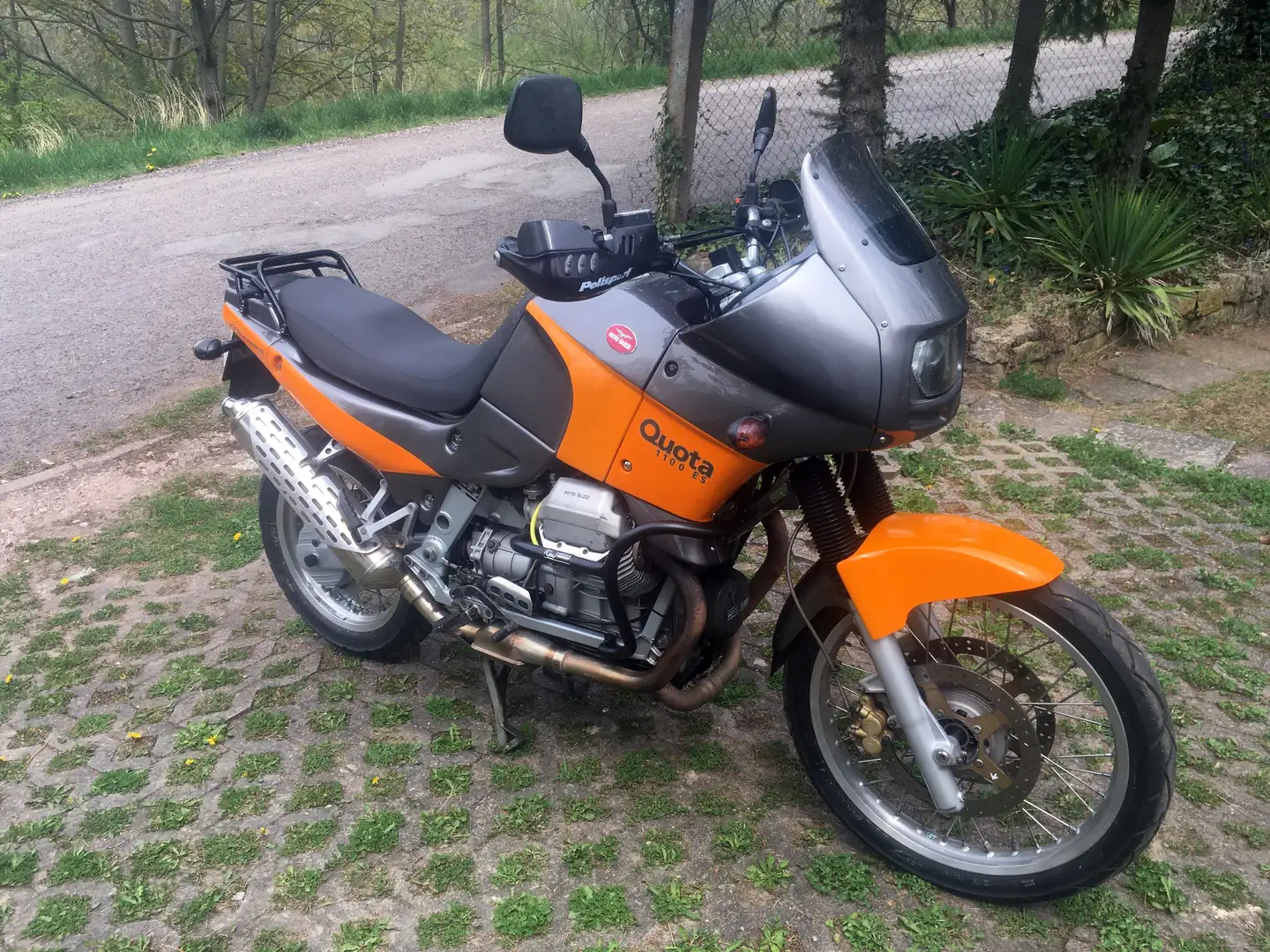 Moto Guzzi Quota 1100 ES Naranja - 2