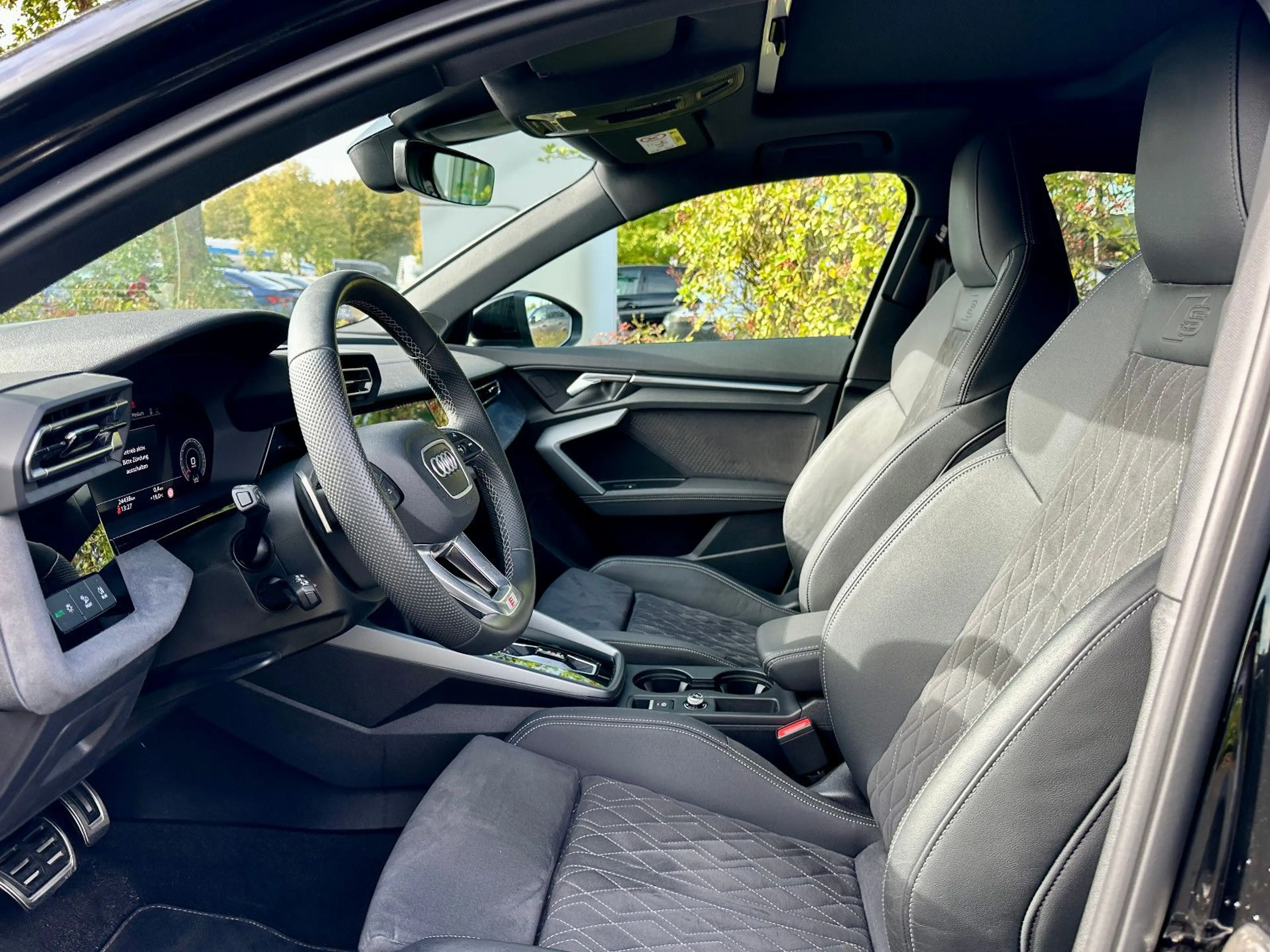 Audi S3 Limousine qu. BLACK PANO AKRAPOVIC HuD KAMERA — photo 14