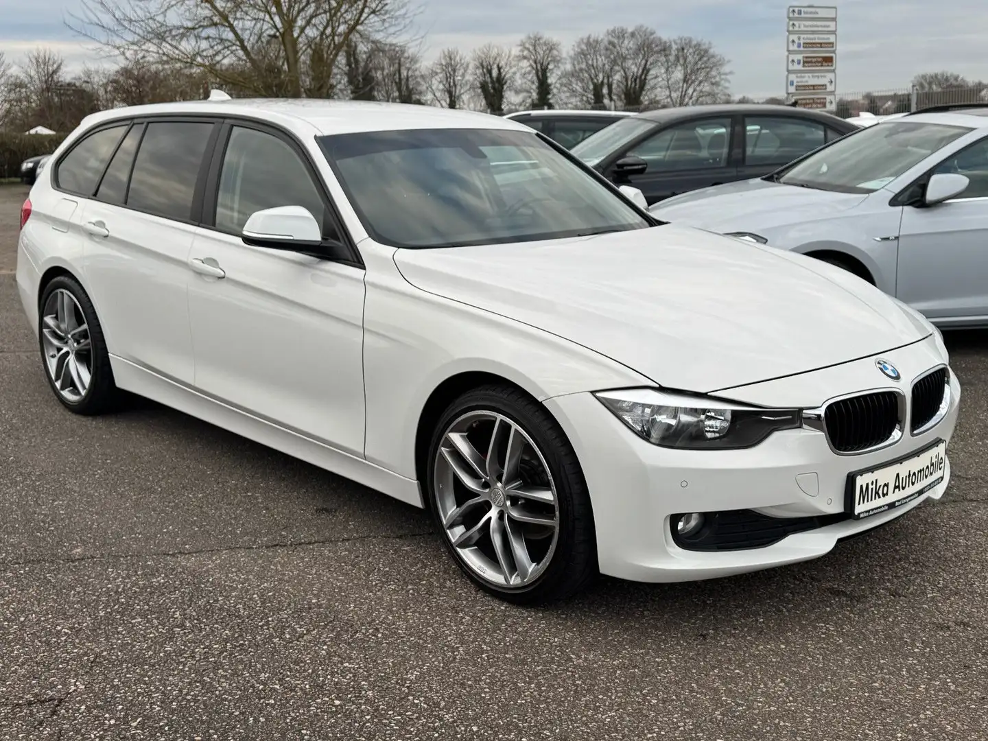 BMW 320 Baureihe 3 Touring 320d TÜV/HU/NEU Blanc - 2