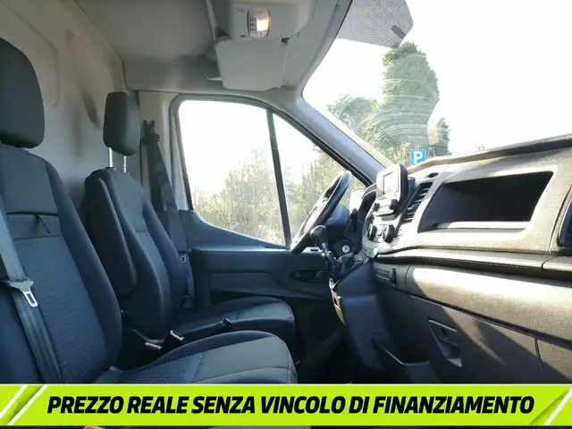 Ford Transit view 6