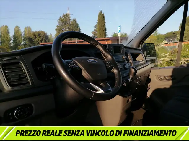 Ford Transit view 10