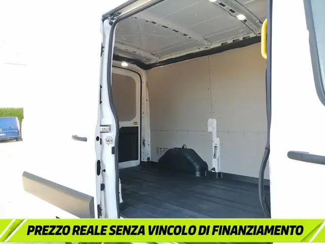 Ford Transit view 8