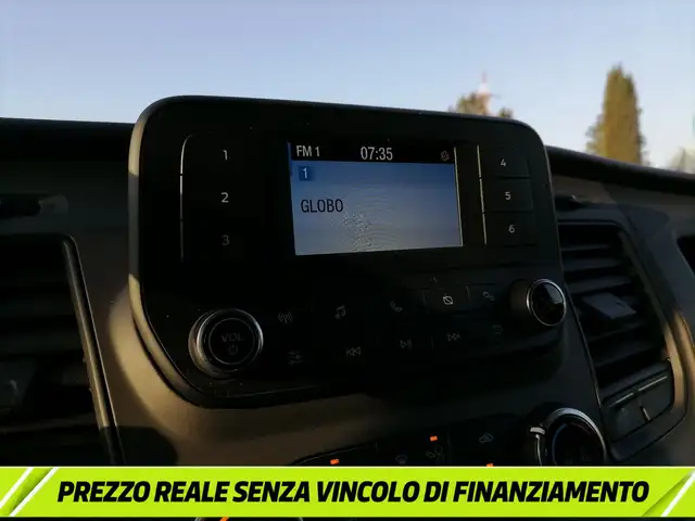 Ford Transit view 14