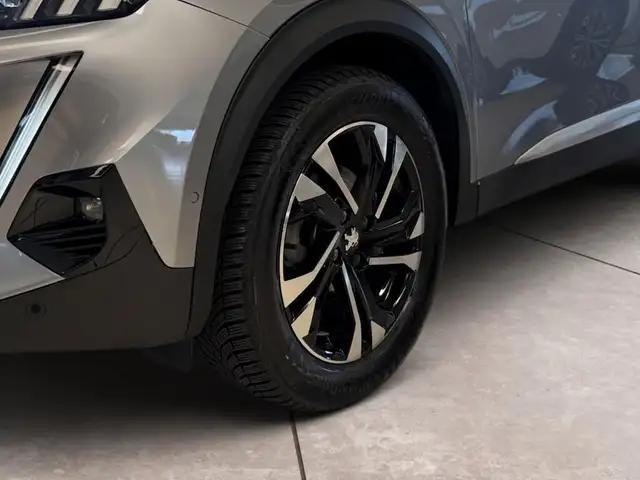 Peugeot 2008 view 15