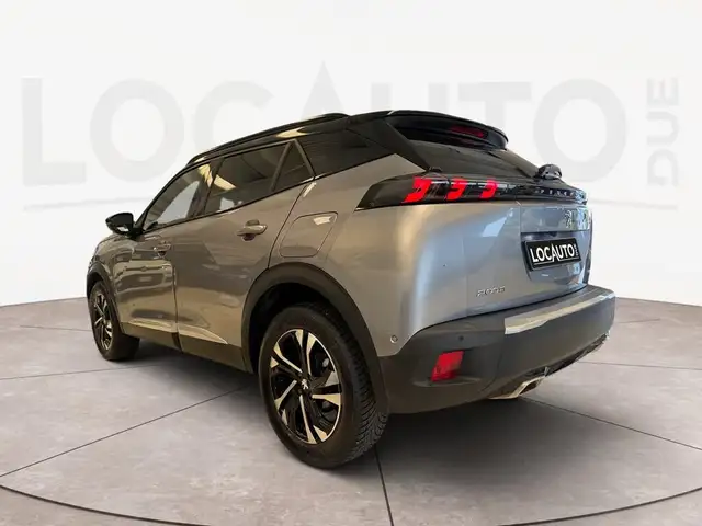 Peugeot 2008 view 5