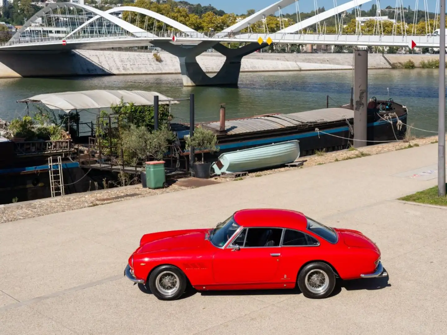 Ferrari 330 1965 – Ferrari 330 GT 2+2 Rojo - 1