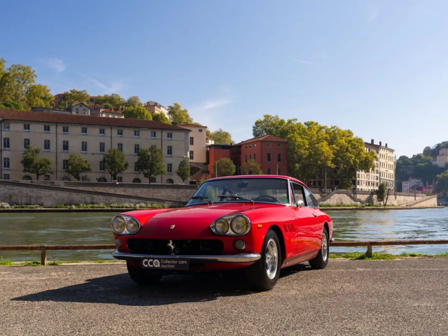 Ferrari 330 1965 – Ferrari 330 GT 2+2 Rojo - 2