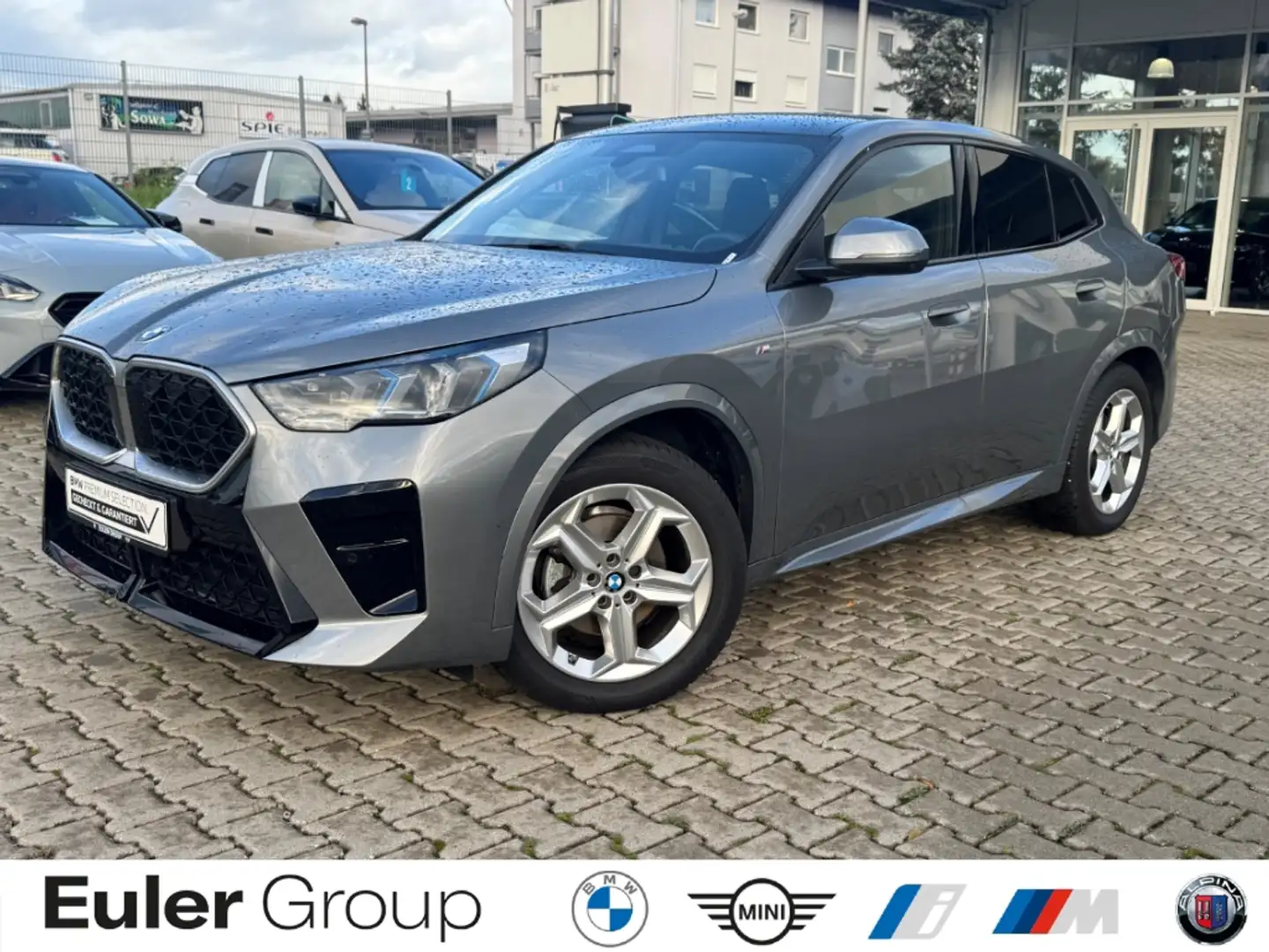 BMW X2 xDrive20d M Sport AHK Pano IconGlow HUD H/K Aktivs Grau - 1