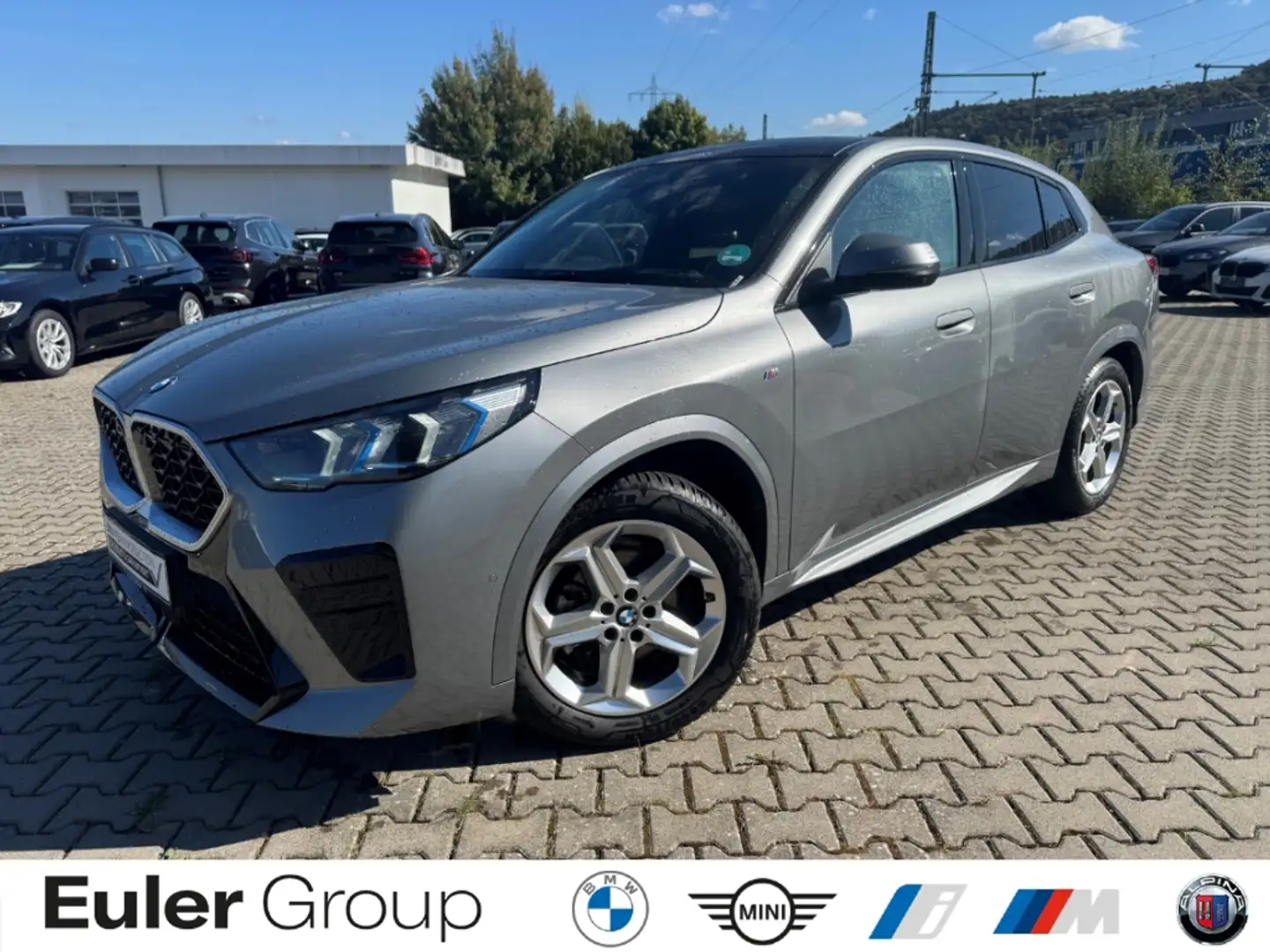 BMW X2 xDrive20d M Sport AHK Pano IconGlow HUD H/K Aktivs Grau - 1