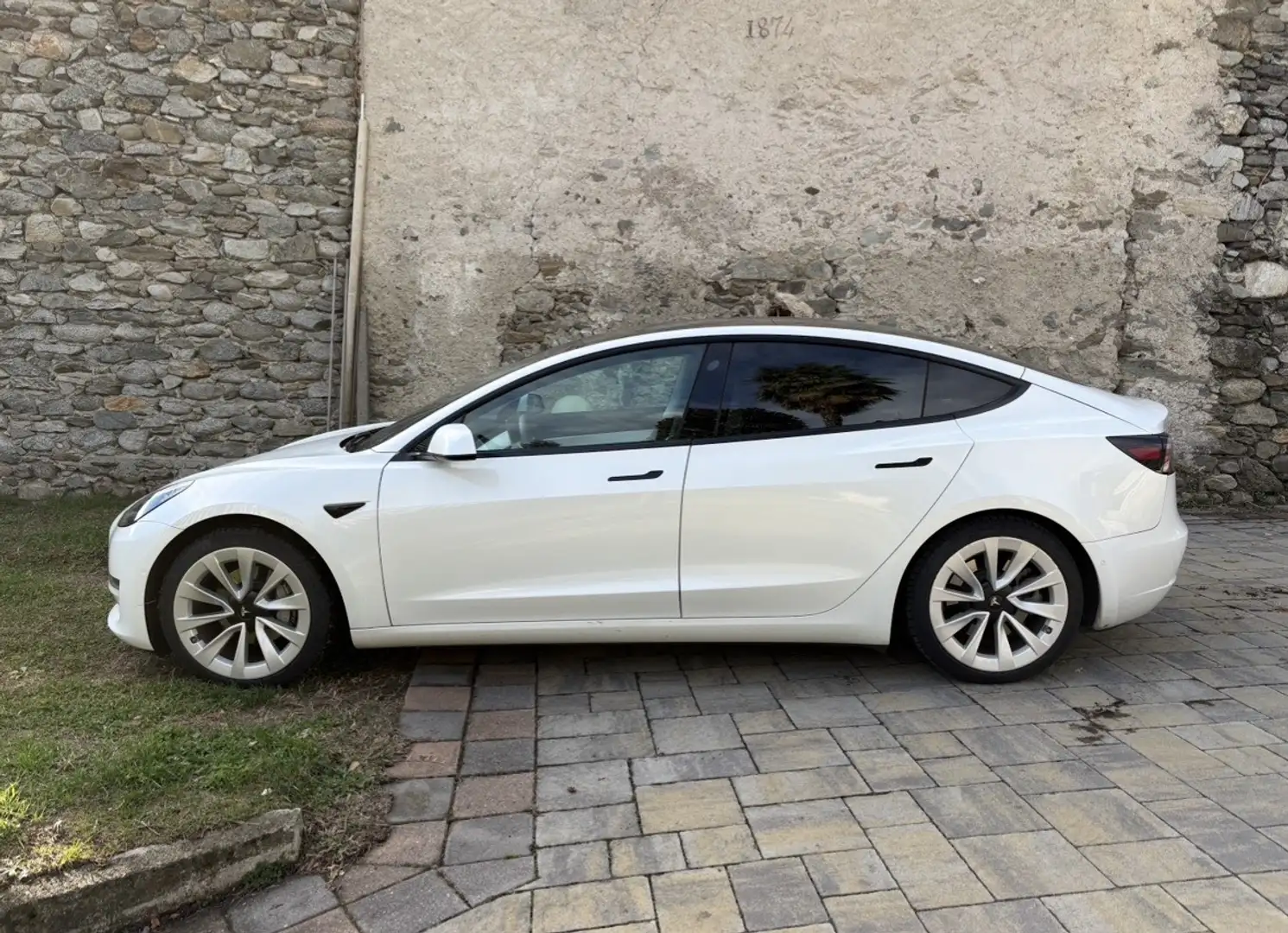 Tesla Model 3 Long Range Dual Motor awd - 2