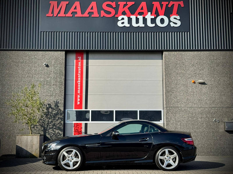 Mercedes-Benz SLK 350 AMG / Harman Kardon / Pano / Airscarf / Keyless go — photo 5
