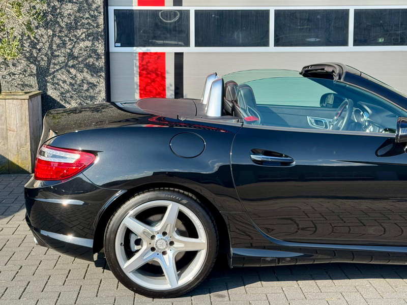 Mercedes-Benz SLK 350 AMG / Harman Kardon / Pano / Airscarf / Keyless go — photo 8