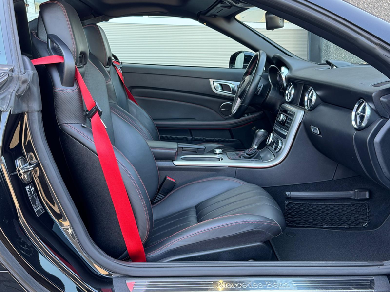 Mercedes-Benz SLK 350 AMG / Harman Kardon / Pano / Airscarf / Keyless go — photo 21