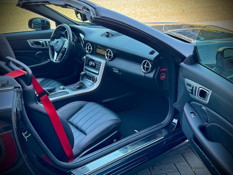 Mercedes-Benz SLK 350 AMG / Harman Kardon / Pano / Airscarf / Keyless go — photo 15