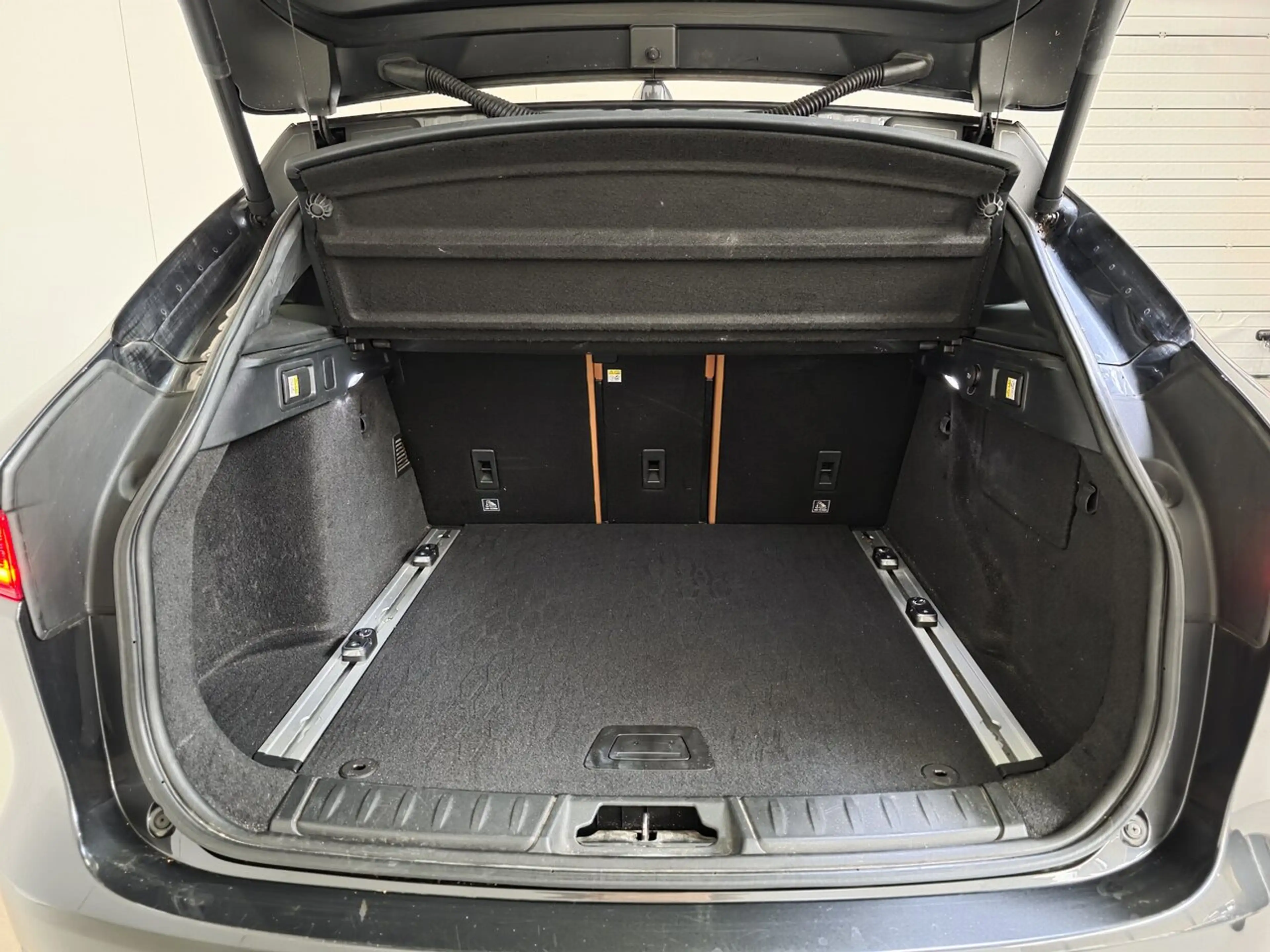 Jaguar F-Pace 2.0d AWD Autom. - GPS - Topstaat! 1Ste Eig! — photo 27