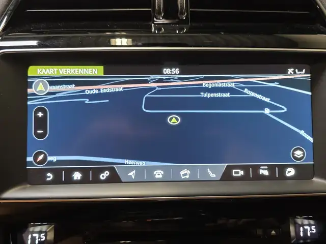 Jaguar F-Pace view 14