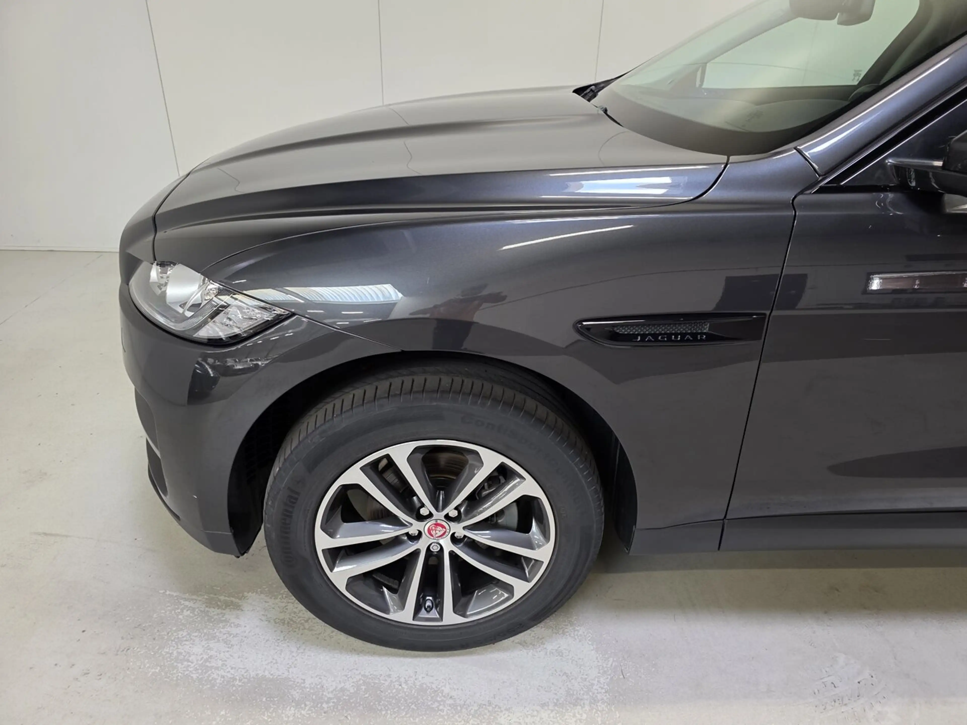 Jaguar F-Pace 2.0d AWD Autom. - GPS - Topstaat! 1Ste Eig! — photo 31