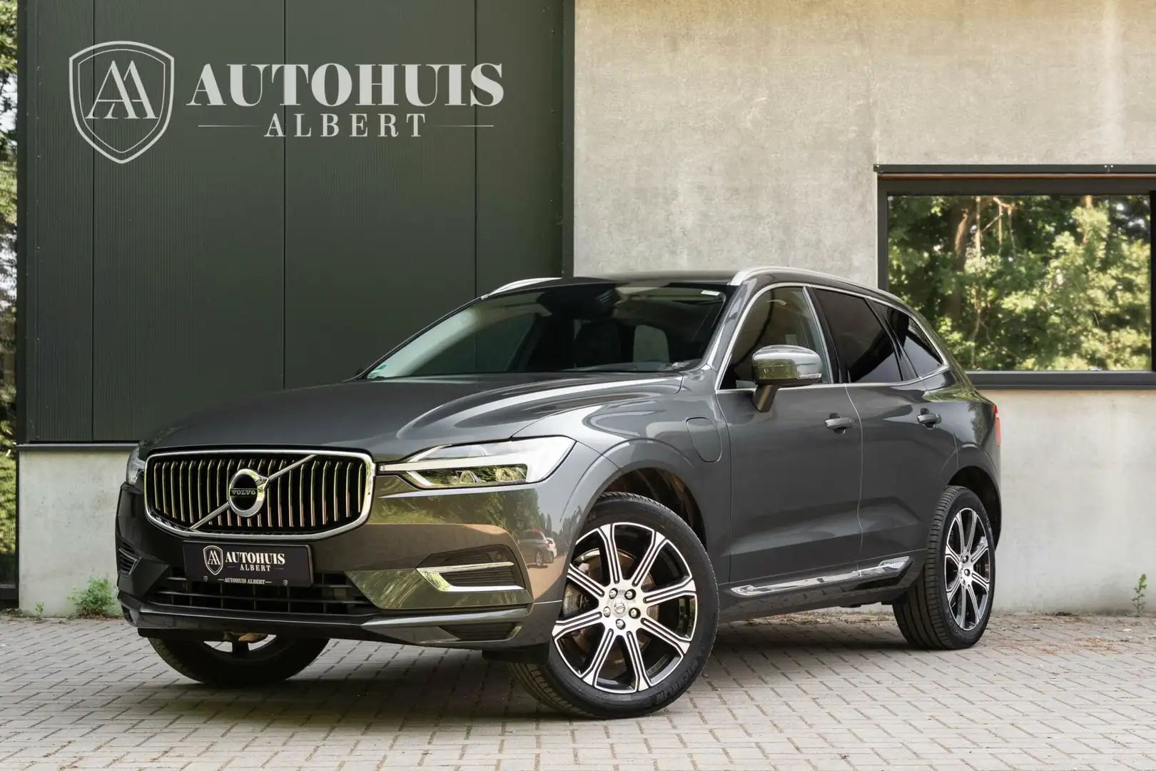Volvo XC60 2.0 T8 Recharge AWD Inscription Pano ACC HuD BLIS Gri - 1