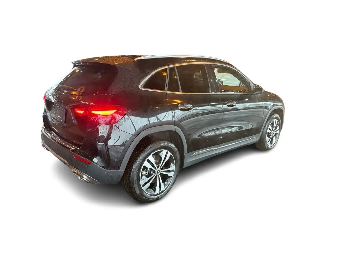 Mercedes-Benz GLA снимка Mercedes-Benz GLA