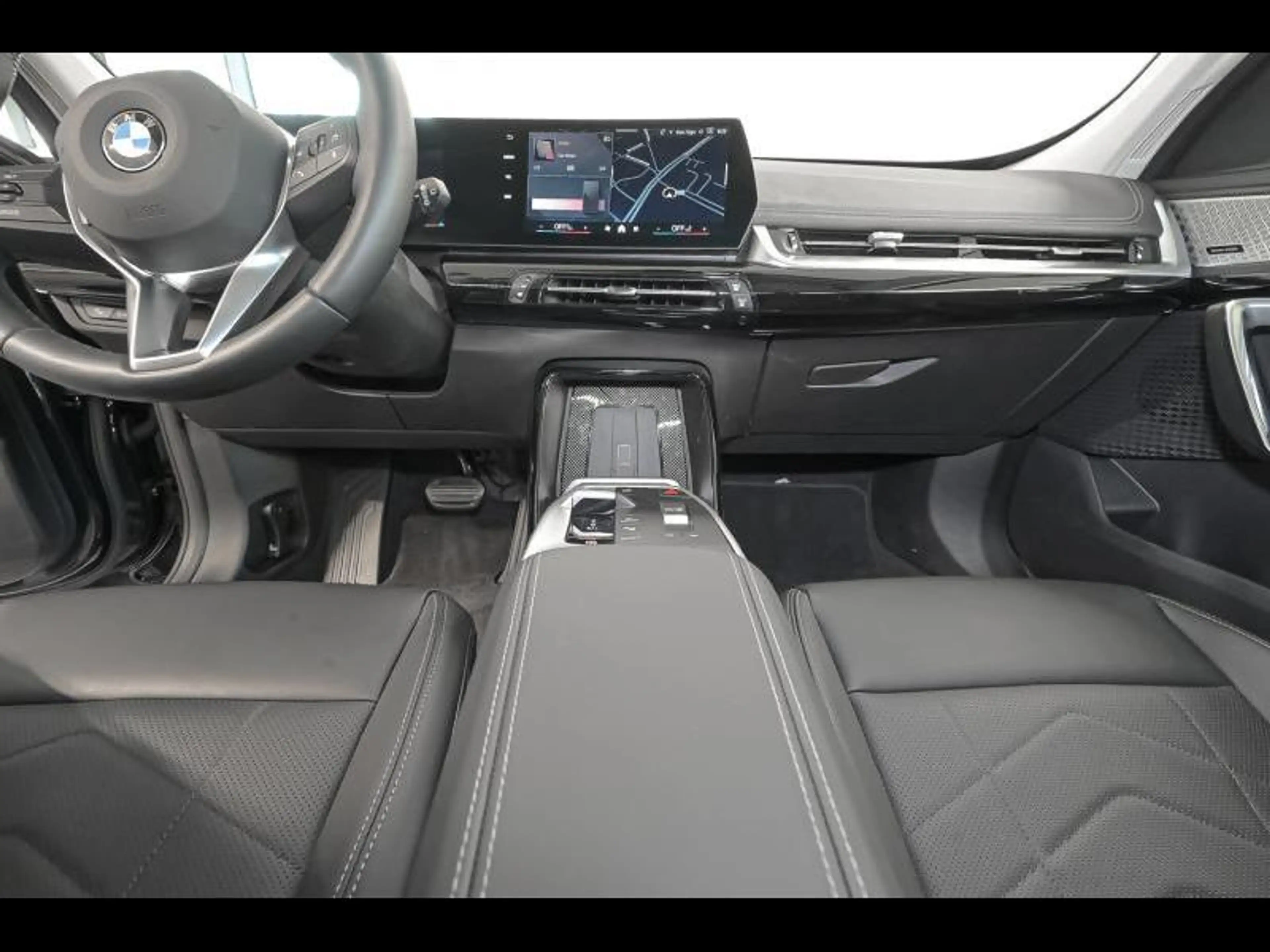 BMW X1 sDrive18i - xLine — photo 7