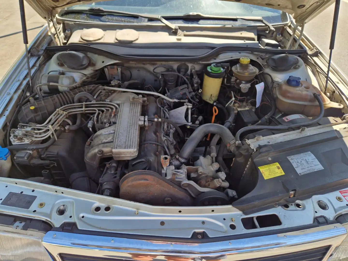 Audi 100 100 2.3 E H Kennzeichen Argent - 2