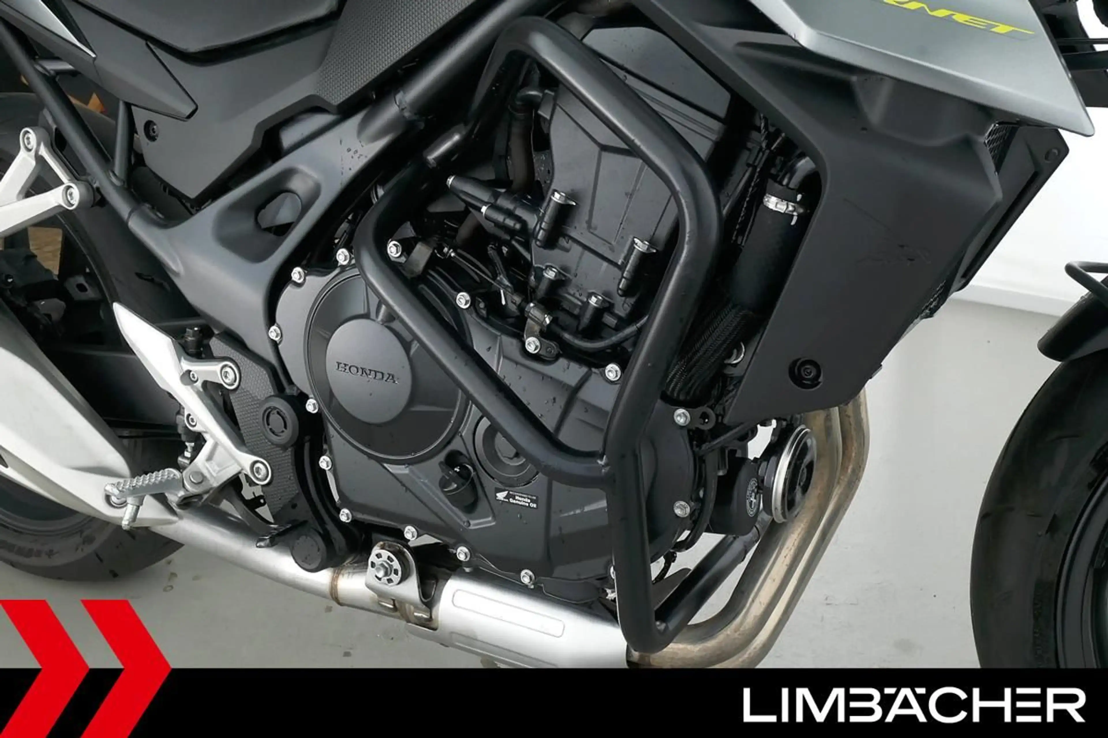 Honda CB 750 HORNET - TC, Fahrmodi, EB, Sturzbügel — photo 16