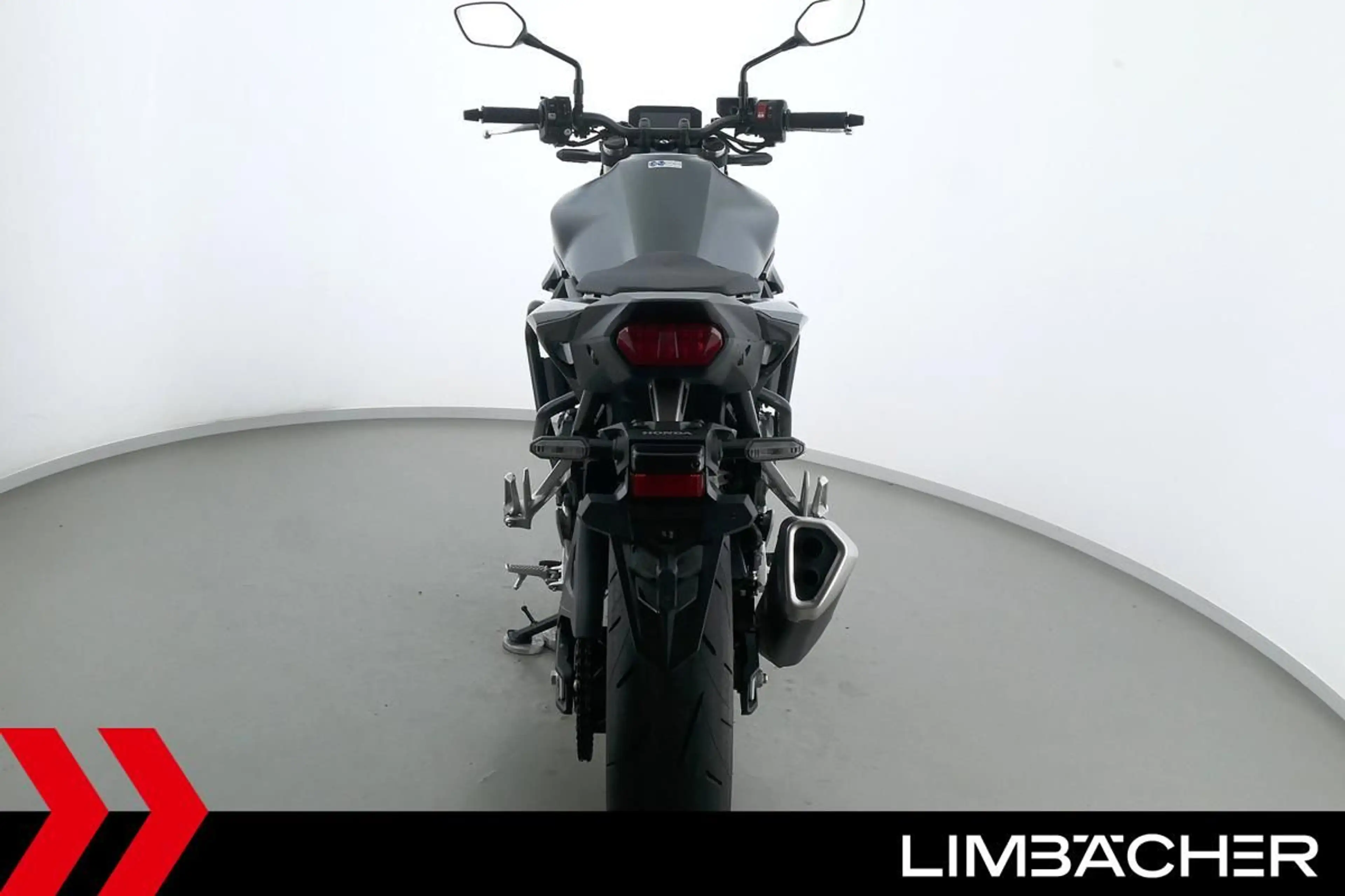 Honda CB 750 HORNET - TC, Fahrmodi, EB, Sturzbügel — photo 18