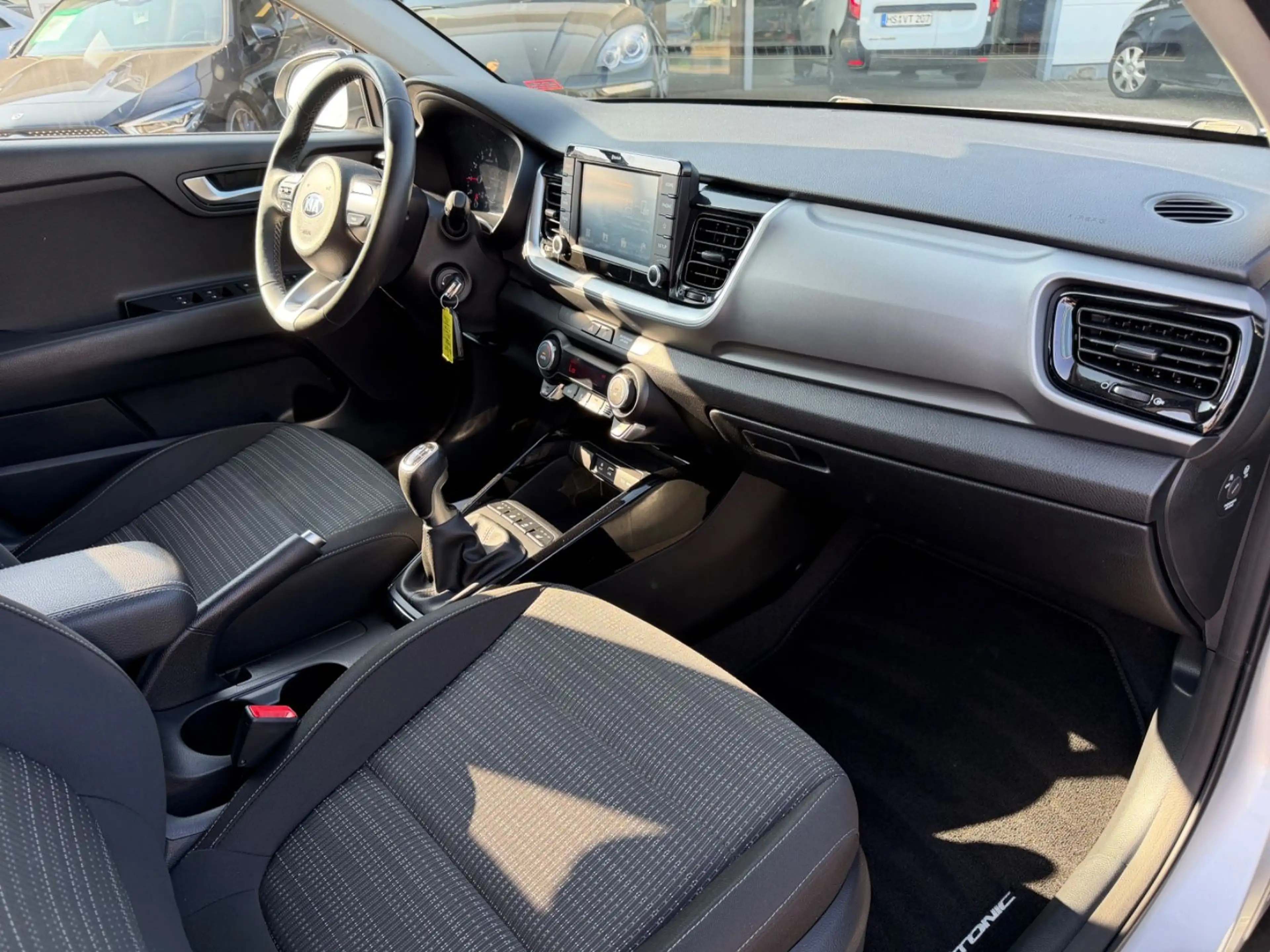 Kia Stonic Vision Euro6, Klimaaut. — photo 11