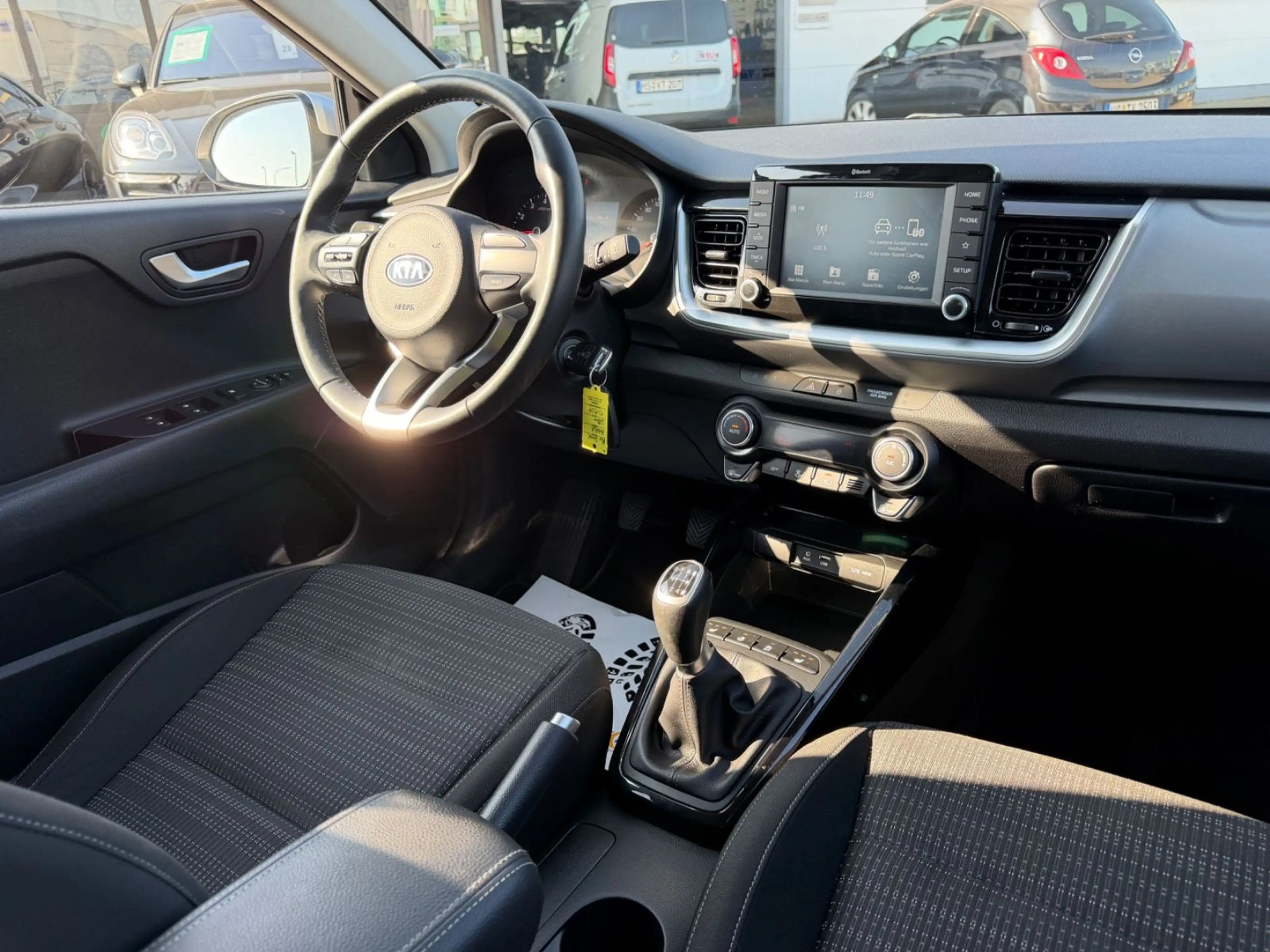 Kia Stonic Vision Euro6, Klimaaut. — photo 12