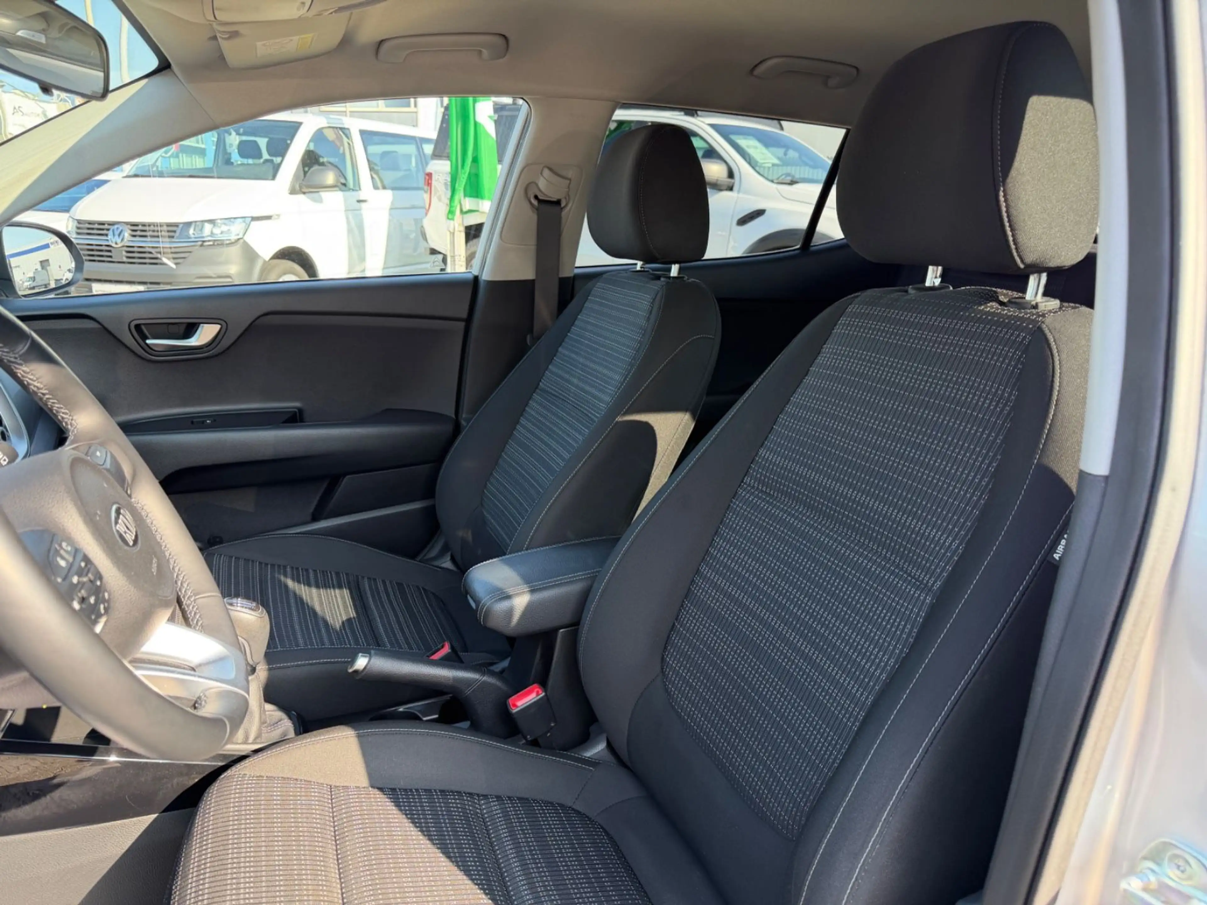 Kia Stonic Vision Euro6, Klimaaut. — photo 10