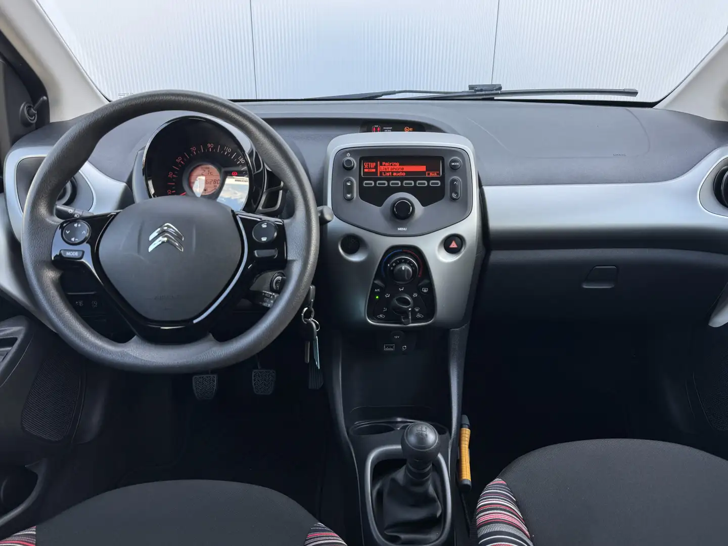 Citroen C1 1.0 e-VTi Feel Airco/Cruise/Bluetooth/5-deurs. Wit - 2