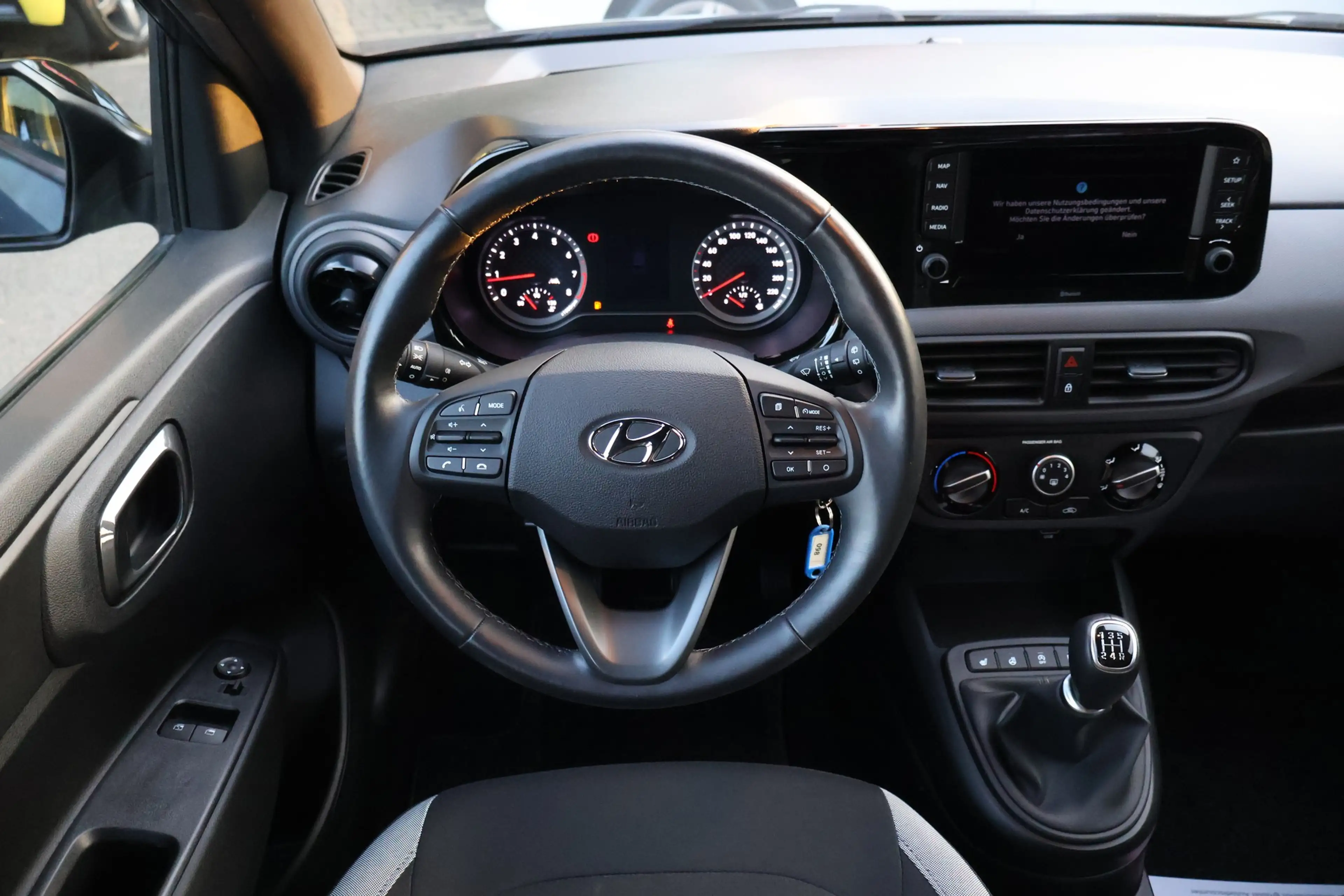 Hyundai i10 1.0 Trend Navi ACC DAB Tempomat Kamera Klima — photo 10