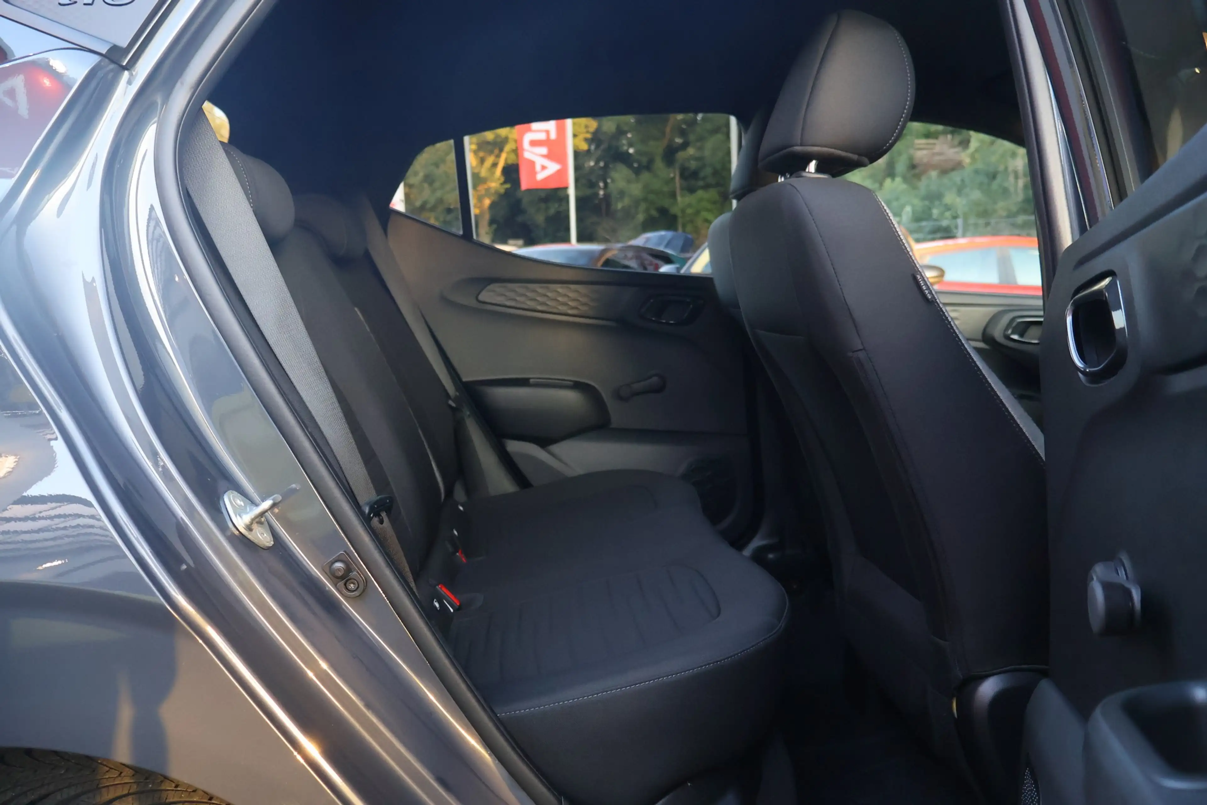 Hyundai i10 1.0 Trend Navi ACC DAB Tempomat Kamera Klima — photo 30