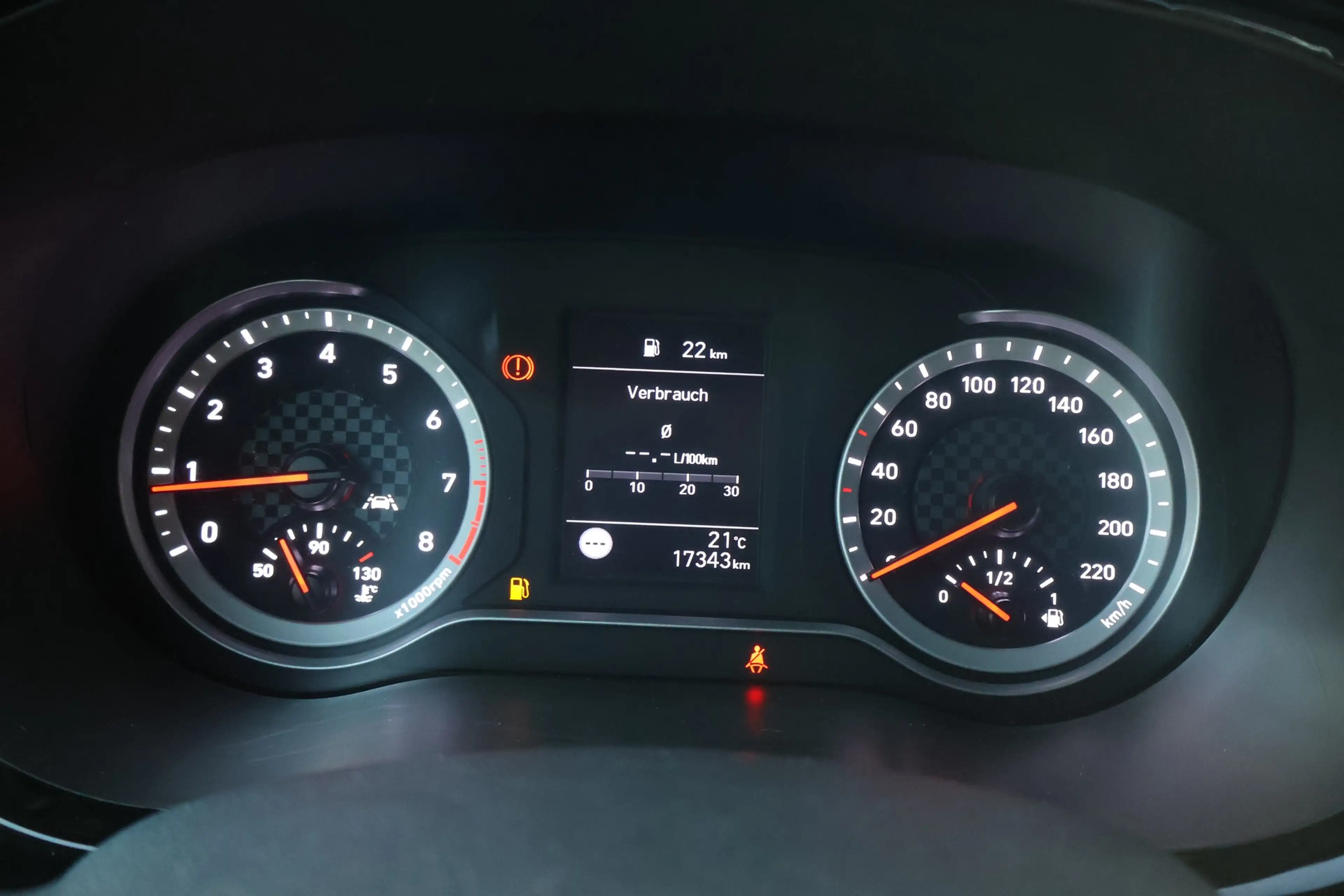 Hyundai i10 1.0 Trend Navi ACC DAB Tempomat Kamera Klima — photo 20