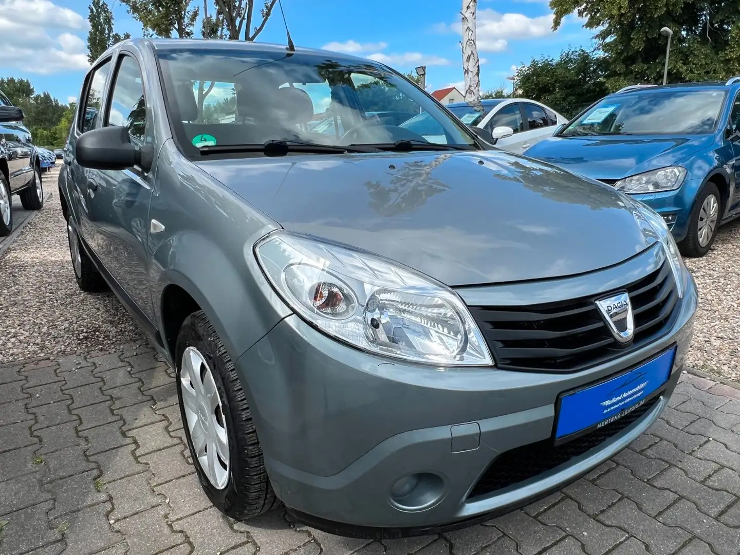 Dacia Sandero Ambiance*2.HD*Klima*83.TKM*TÜV NEU Blau - 2