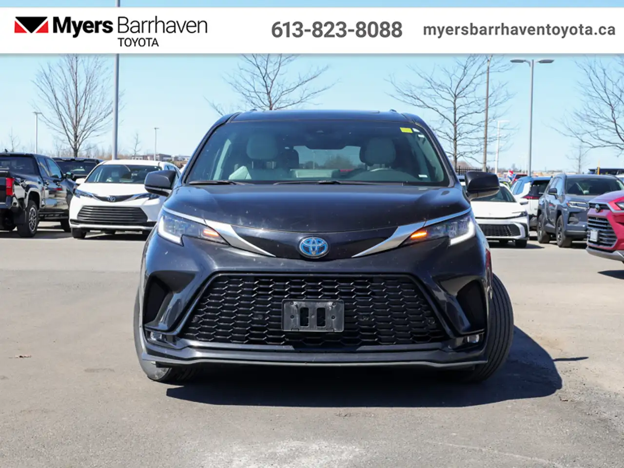 Toyota Sienna снимка Toyota Sienna