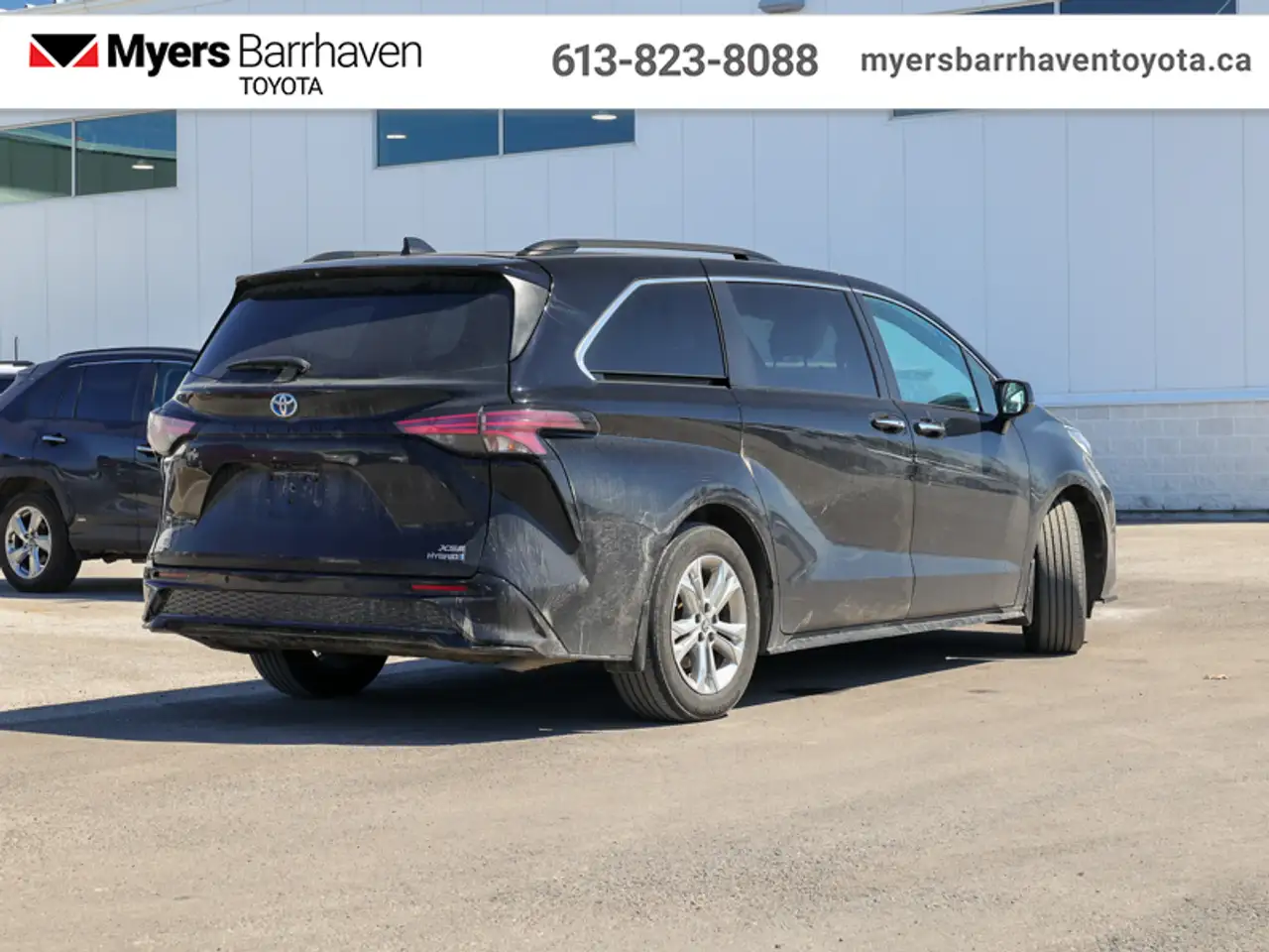 Toyota Sienna снимка Toyota Sienna