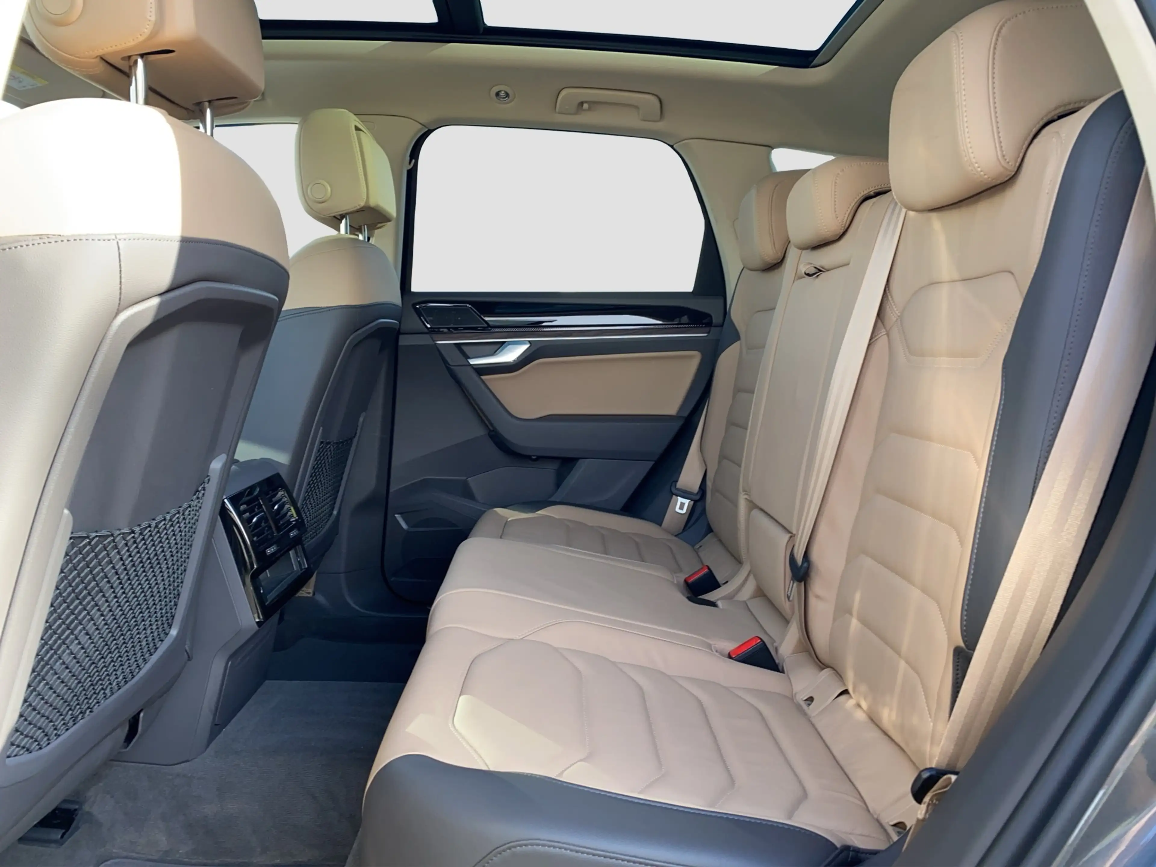 Volkswagen Touareg 3.0 V6 TDI 4Motion W Elegance ACC PanoSD — photo 14