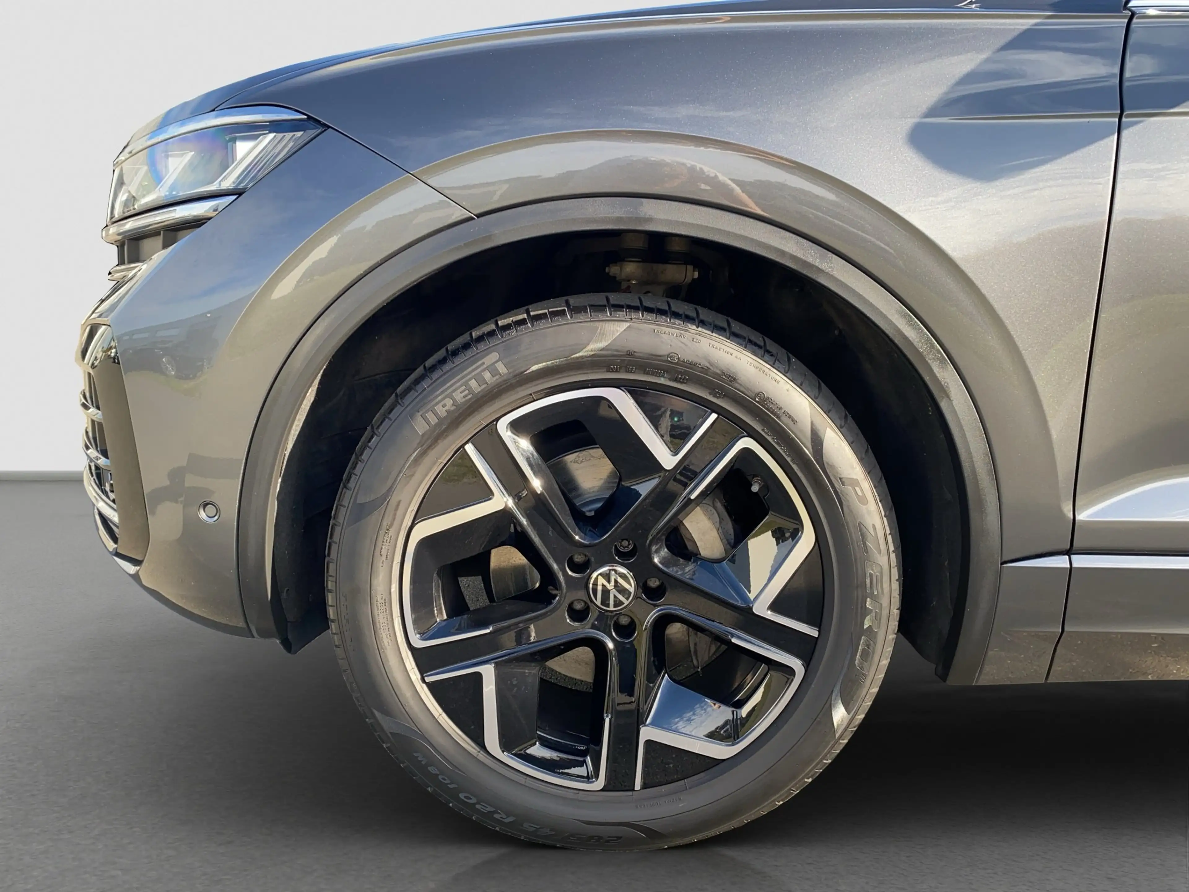 Volkswagen Touareg 3.0 V6 TDI 4Motion W Elegance ACC PanoSD — photo 15