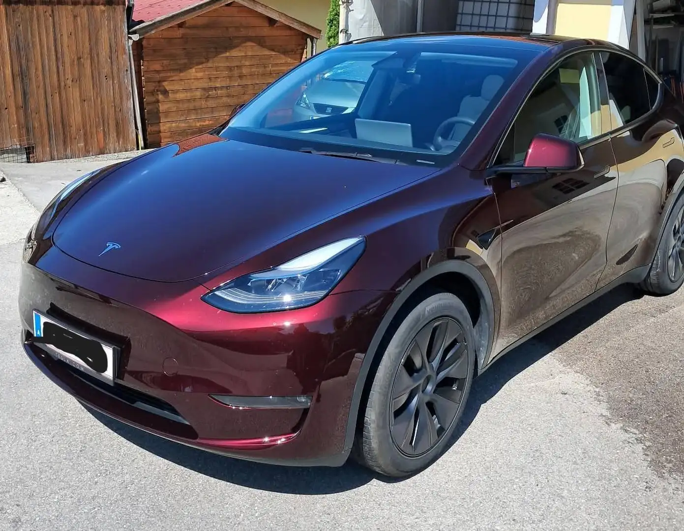 Tesla Model Y Model Y Long Range AWD 75kWh Rot - 1