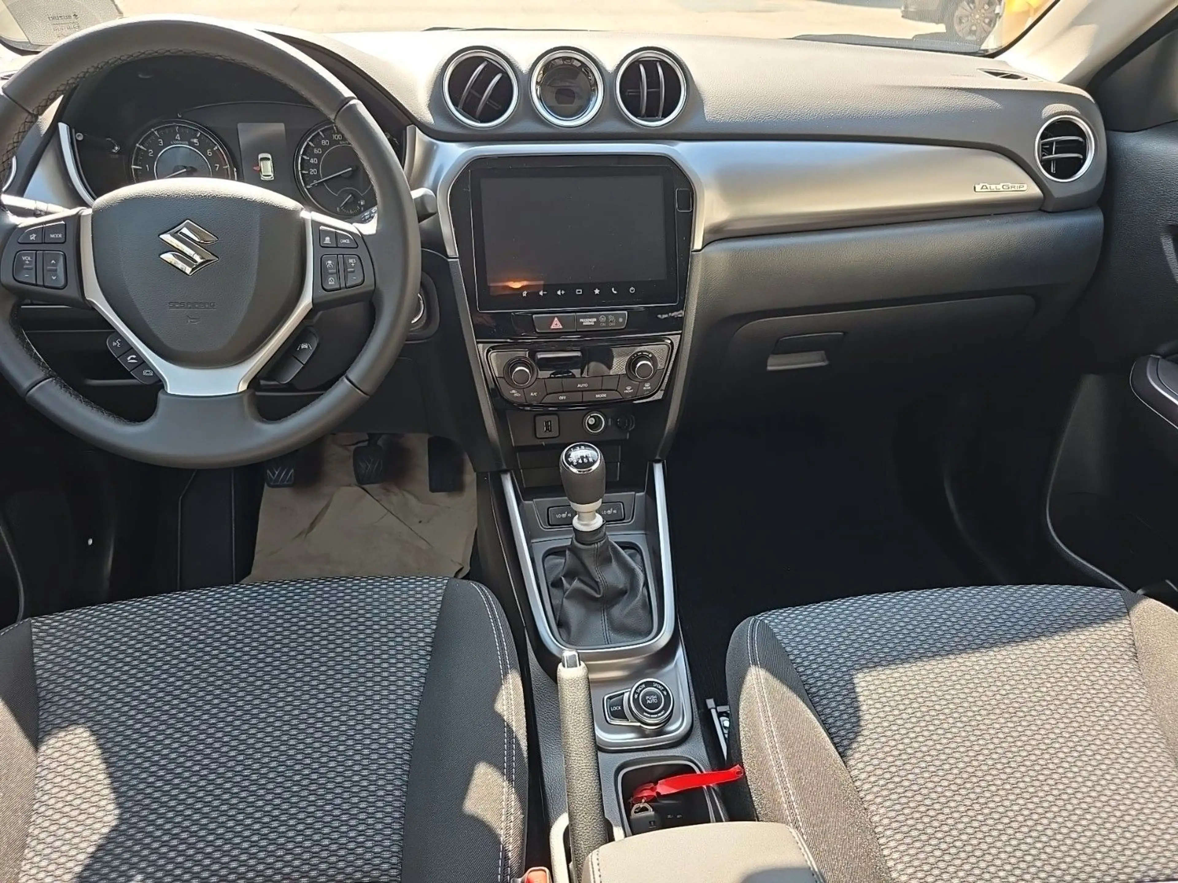 Suzuki Vitara LY 1,4 Boostertjet Allgrip — photo 10