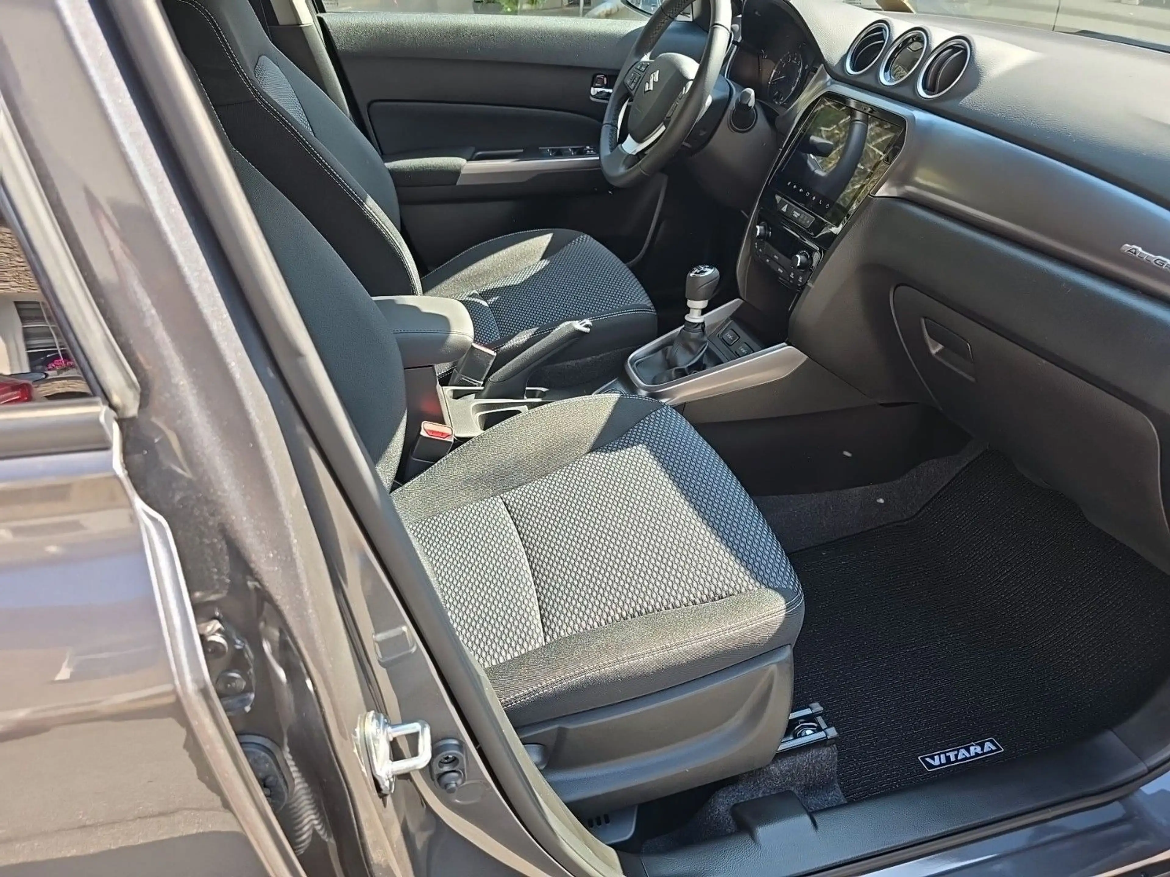 Suzuki Vitara LY 1,4 Boostertjet Allgrip — photo 13