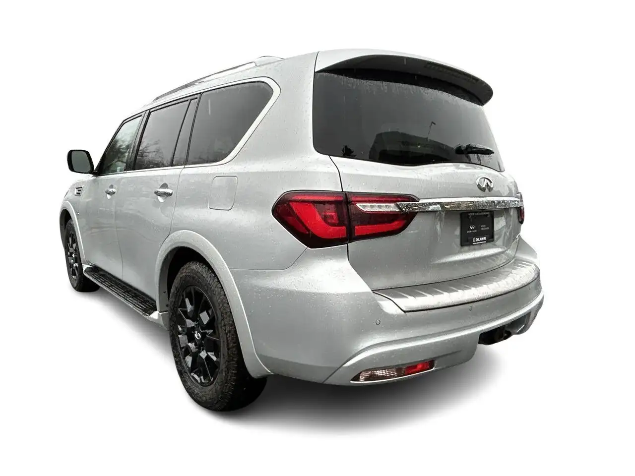 Infiniti QX80 снимка Infiniti QX80