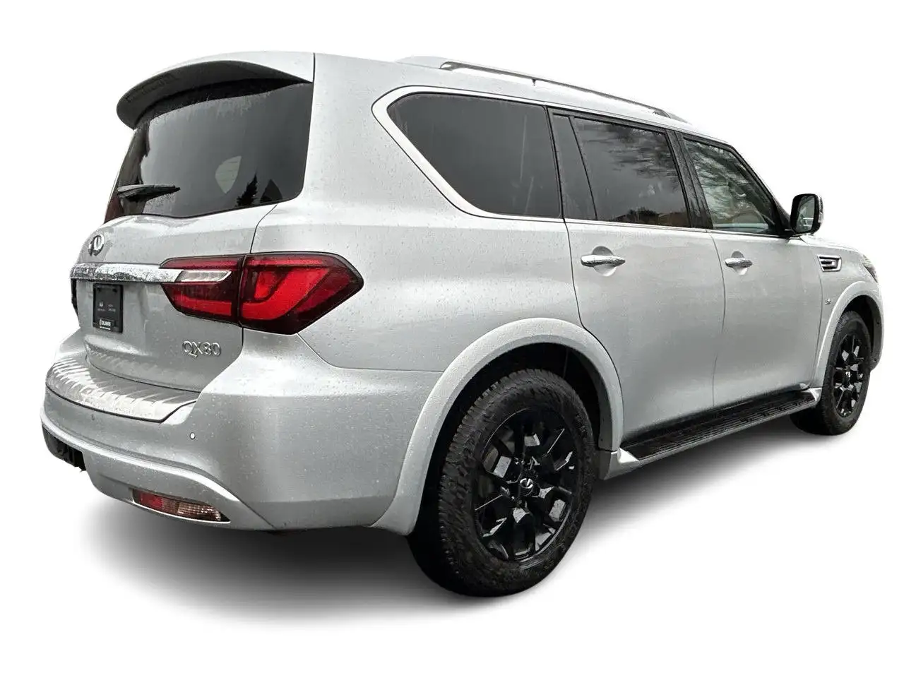 Infiniti QX80 снимка Infiniti QX80