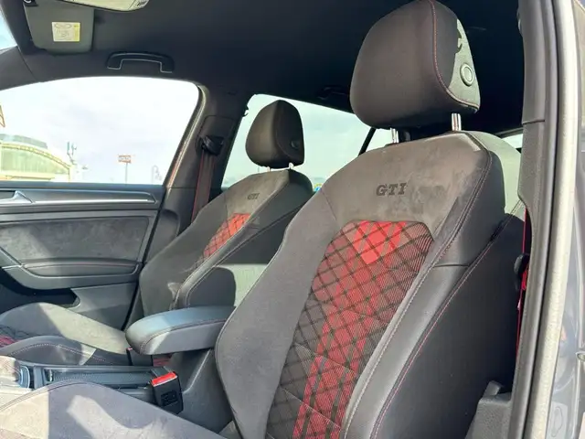 Volkswagen Golf view 7