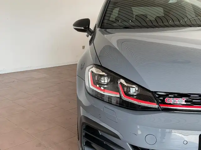 Volkswagen Golf view 13