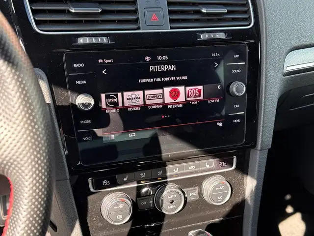 Volkswagen Golf view 11