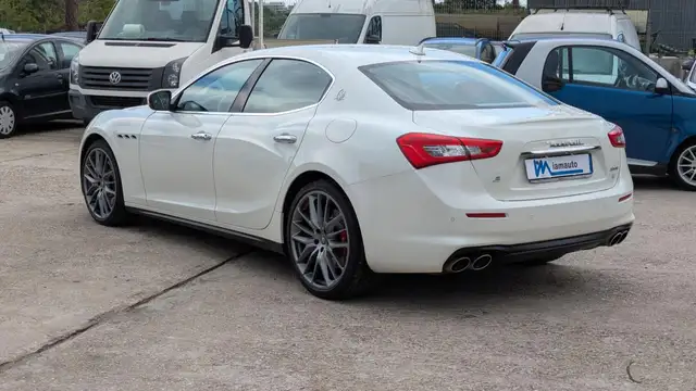 Maserati Ghibli view 3